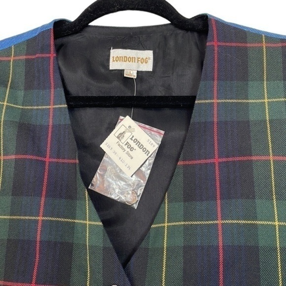 Women's Button-Down Vintage London Fog Plaid Vest Size Large (L) - Picture 5 of 6